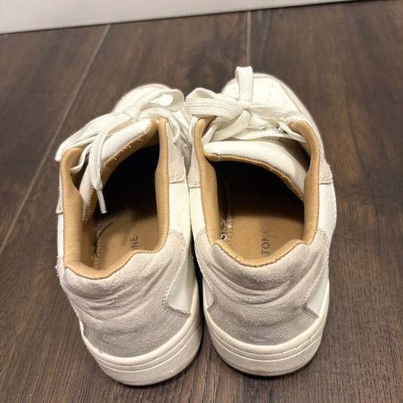 White sneakers - Picture 4 of 4